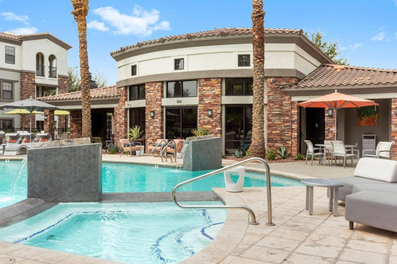 Cozysuites Glendale By The Stadium With Pool 10 Εξωτερικό φωτογραφία